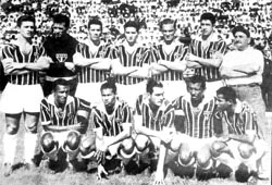 Resultado de imagem para Campeonato Paulista de 1957 foto do time campeão